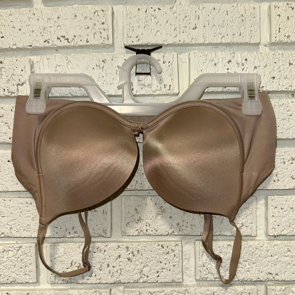 Victoria's Secret Nude Plunge Push-Up Bra
